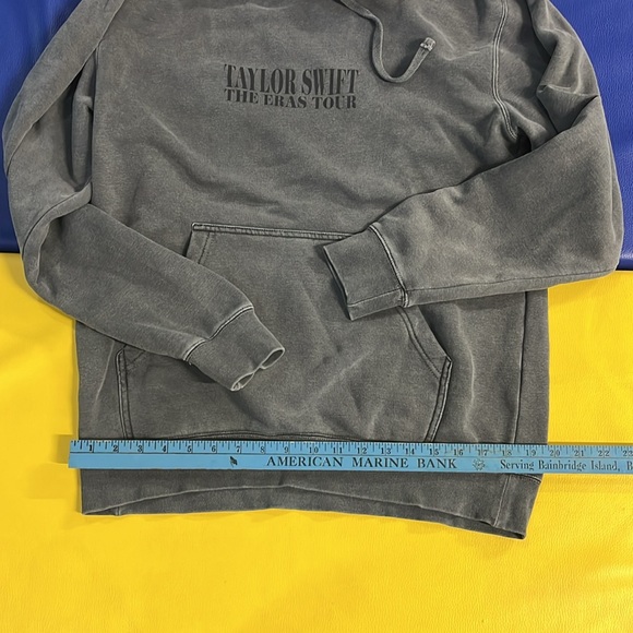 Taylor Swift Charcoal Graphic Hoodie eras tour medium - Picture 5 of 7